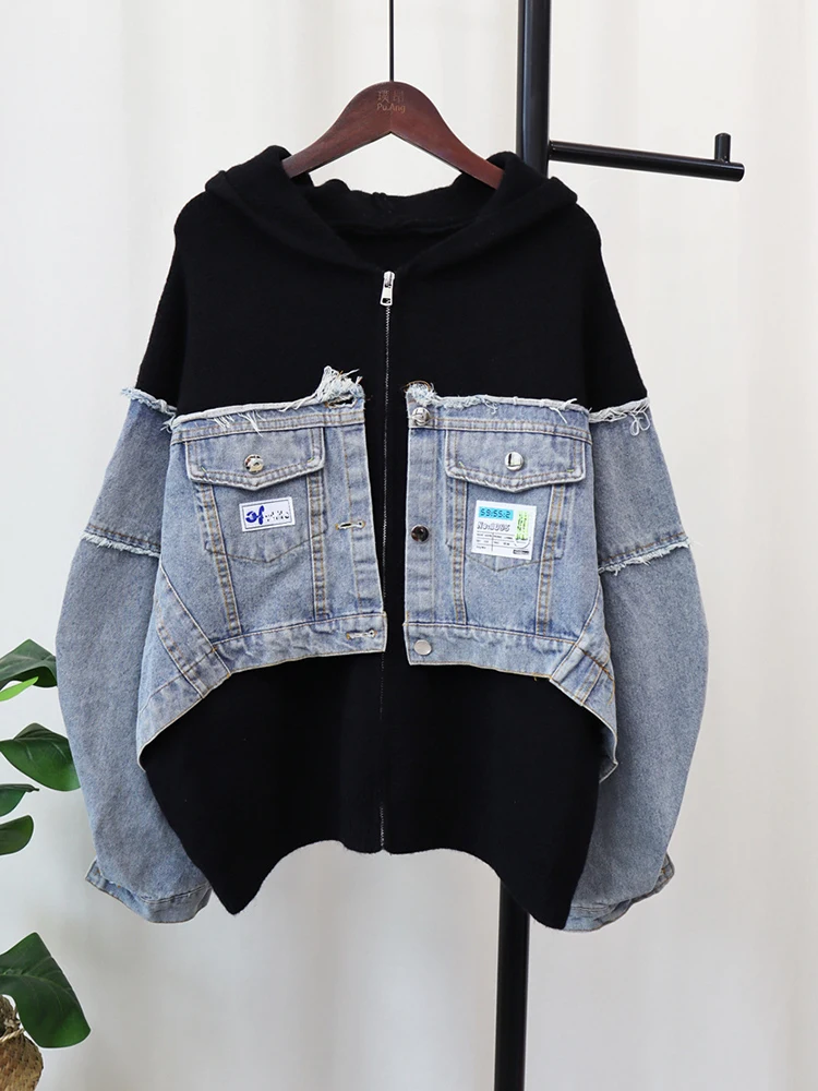 [EWQ] Denim Patchwork Cardigan Coat Women Long Sleeve Hooded Loose Letter Patch Sweater Jacket 2024 Autumn Winter New 16U3893