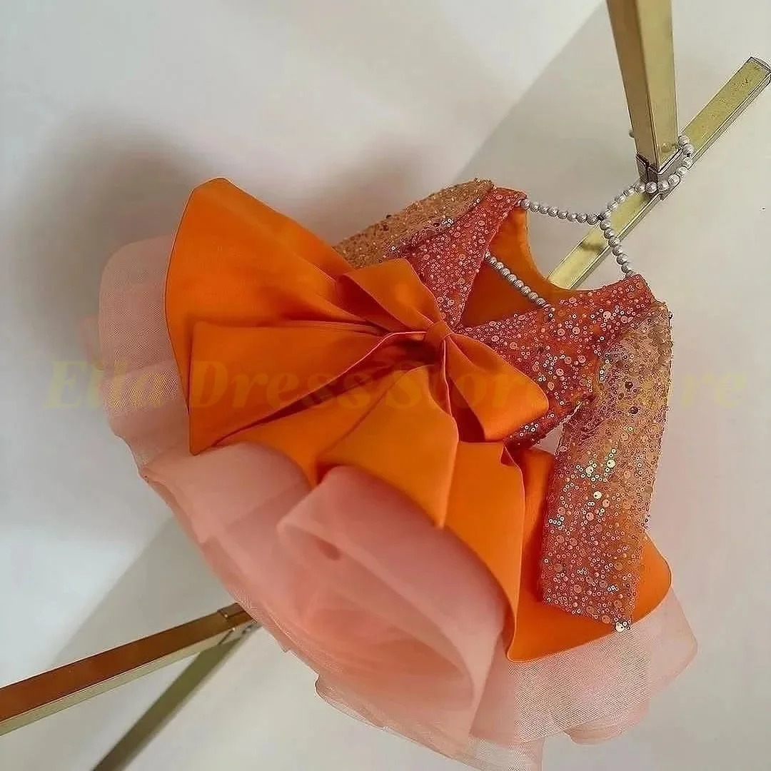 Blumenmädchenkleid mit Cape Prinzessinnen-Ballkleid Baby-Mädchen Geburtstagsparty-Kleider Glitzer Erstkommunionkleid Maßgeschneidert Großhandel – Detail 6
