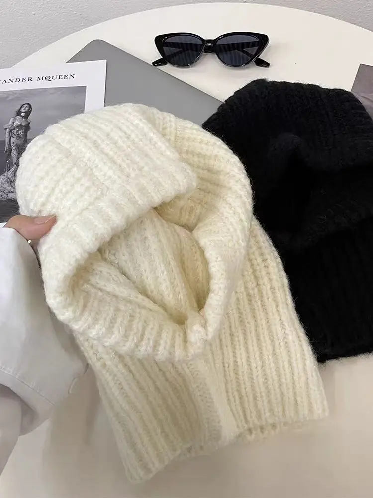 

Autumn and Winter New Balaclava Small Street Fashion Warm Wool Hat Bib One Woman Winter Outdoor Ear Protection Knitted Hats