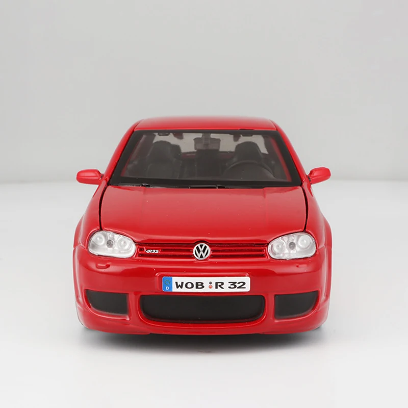 Maisto 1:24 Volkswagen Golf R32 Simulatie Legering Auto Model Metalen Model Ornamenten Jongen Speelgoed Kerstcadeaus Groothandel