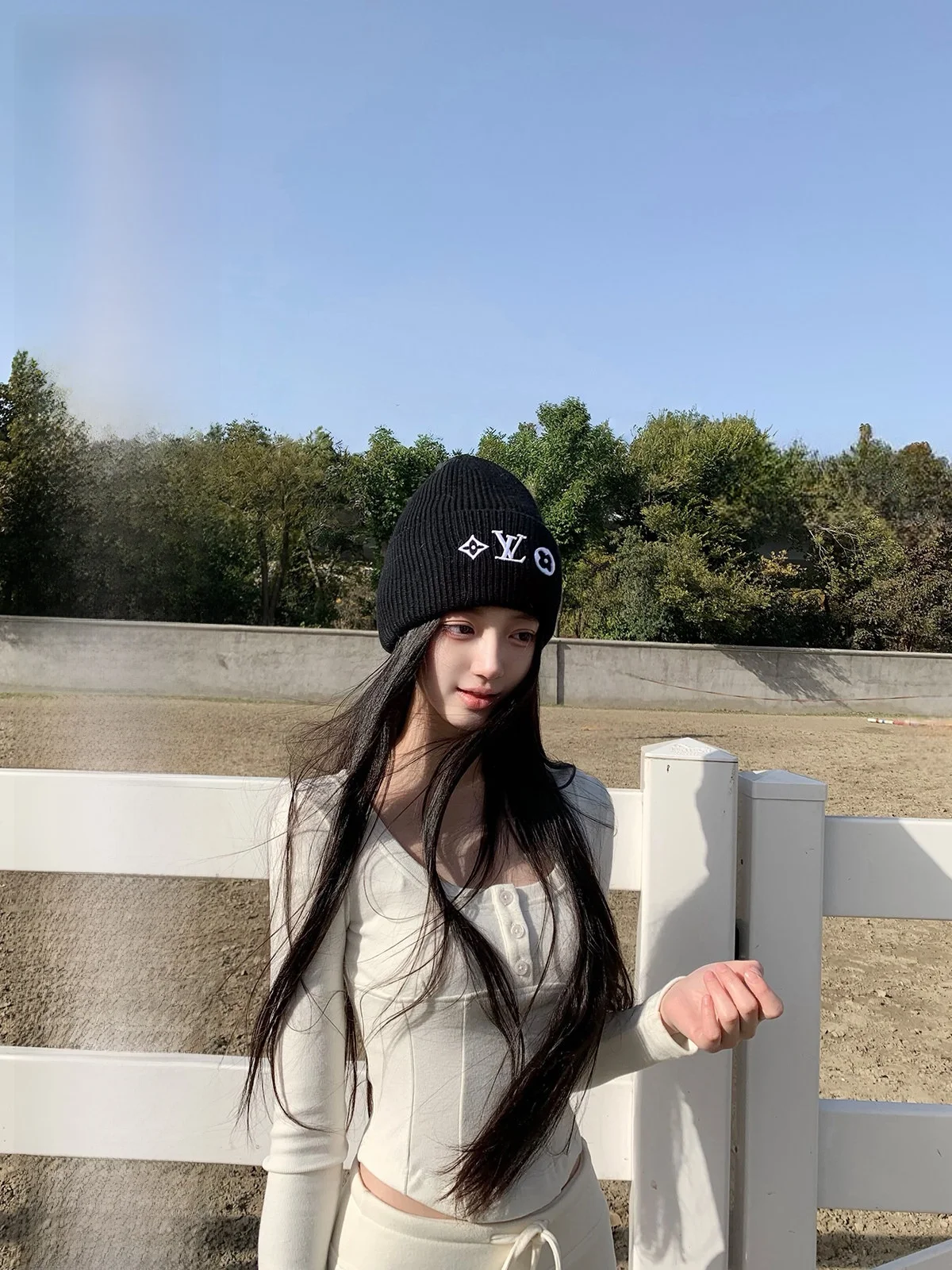 

Hotdog ort Sve Women's T-irt Long Sve Casual Sle Slim Fit White Base Layer Main Character Korean Manga Sle