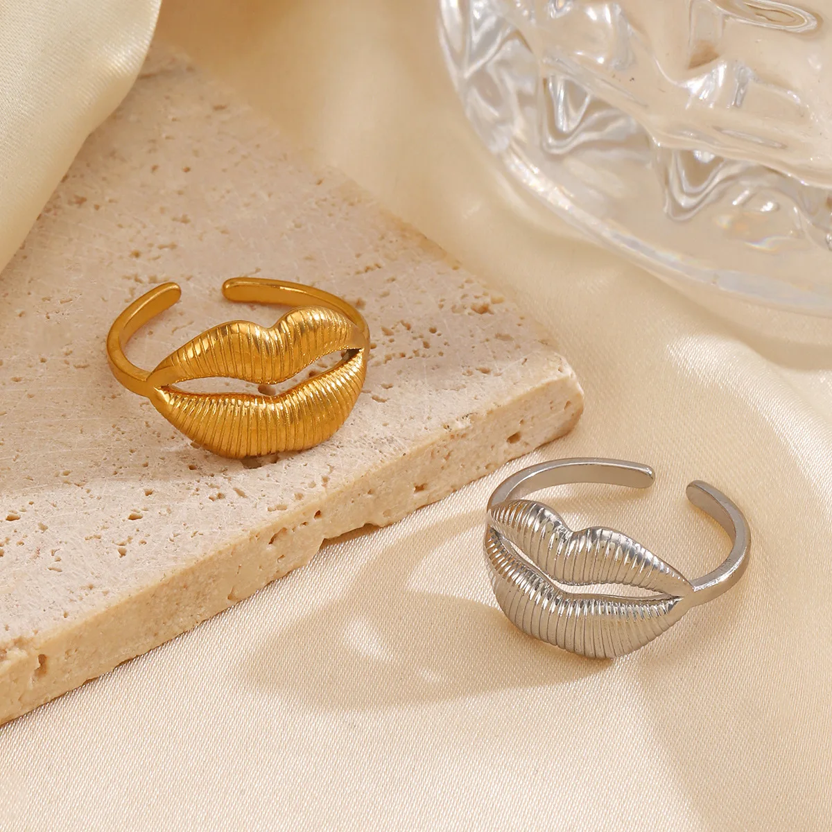 جريئة الشفاه شكل حلقة خمر بوهو قابل للتعديل حلقة مفتوحة للنساء ، تصميم الفم العرقي التيتانيوم الصلب بيان مجوهرات الحفلات ، Hy