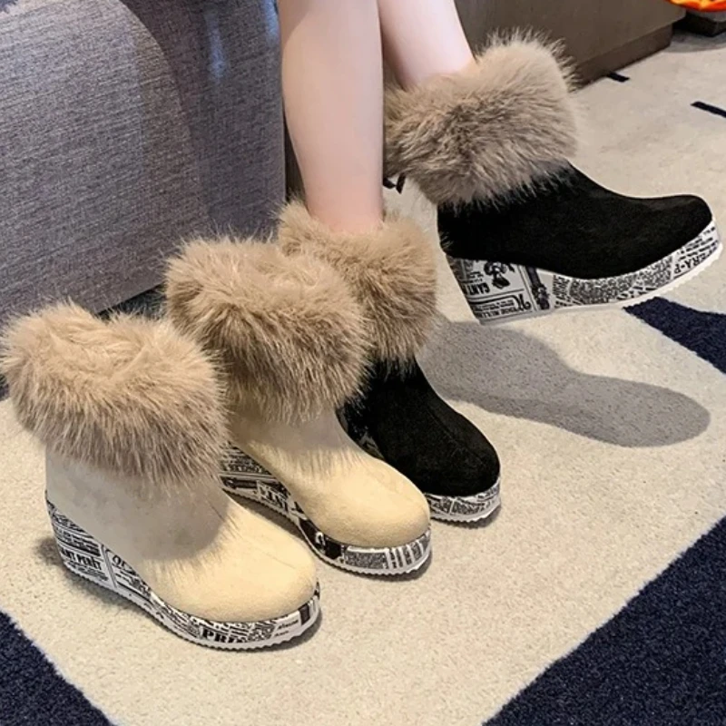 أحذية الموضة النسائية الفاخرة القطيفة في الخريف والشتاء الجديدة عالية الجودة أحذية بوت قصيرة كعب سميك وحيد أفخم الأحذية النسائية #3