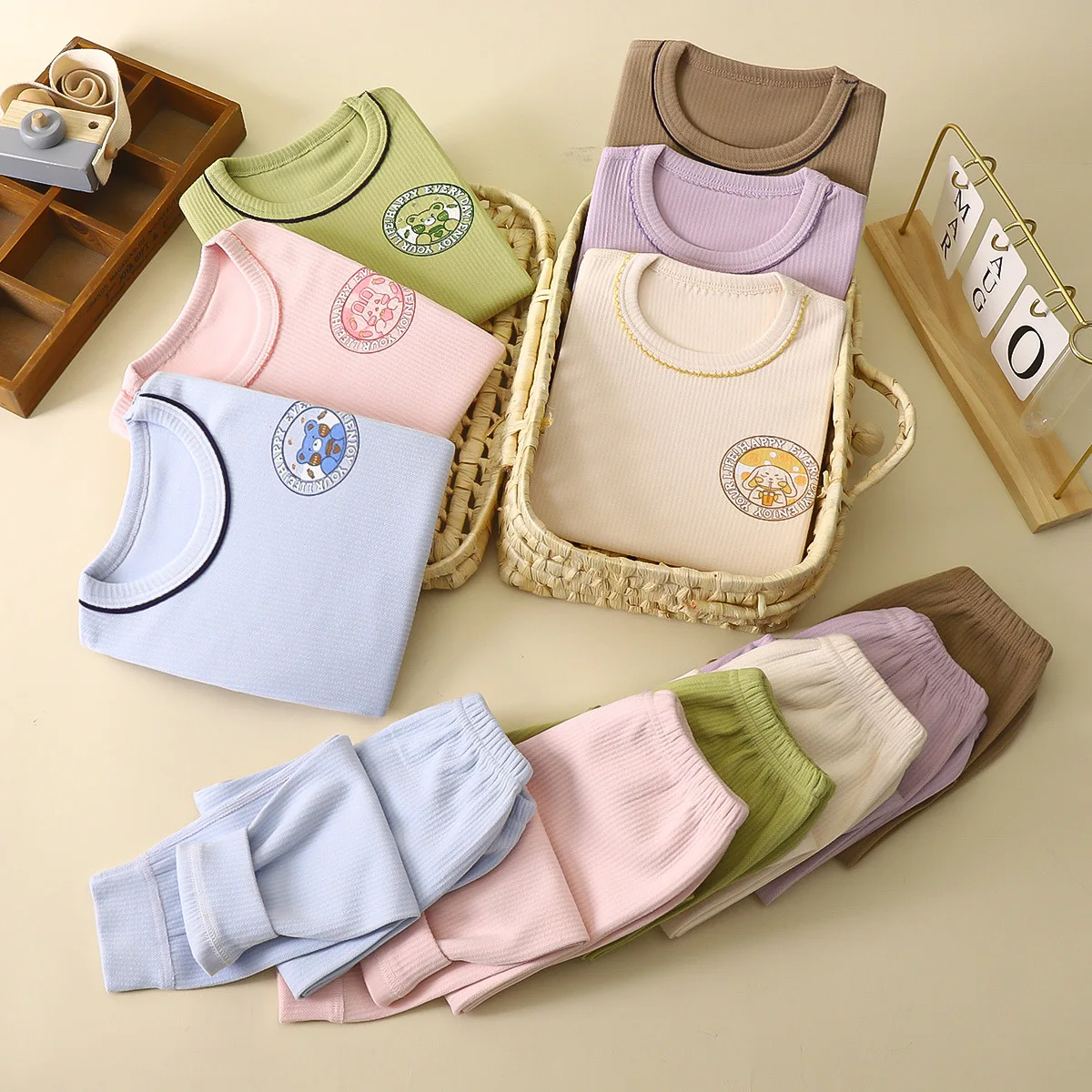 

New Children's Underwear Home Clothes, Pajamas, Boys and Girls Boneless Round Neck Lace Autumn Clothes Autumn Pants Set