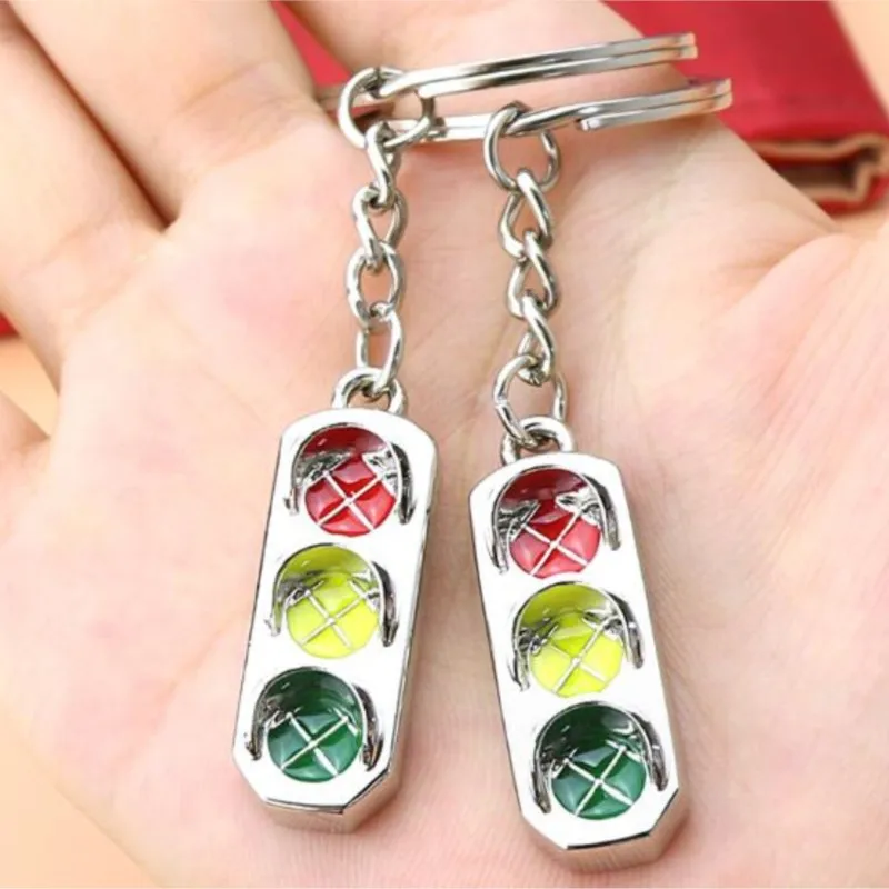 Hot Sale Luxury metal Metal Keychain Car Key Chain Key Ring Traffic Light Mini chain pendant For Man Women Gift wholesale 17287