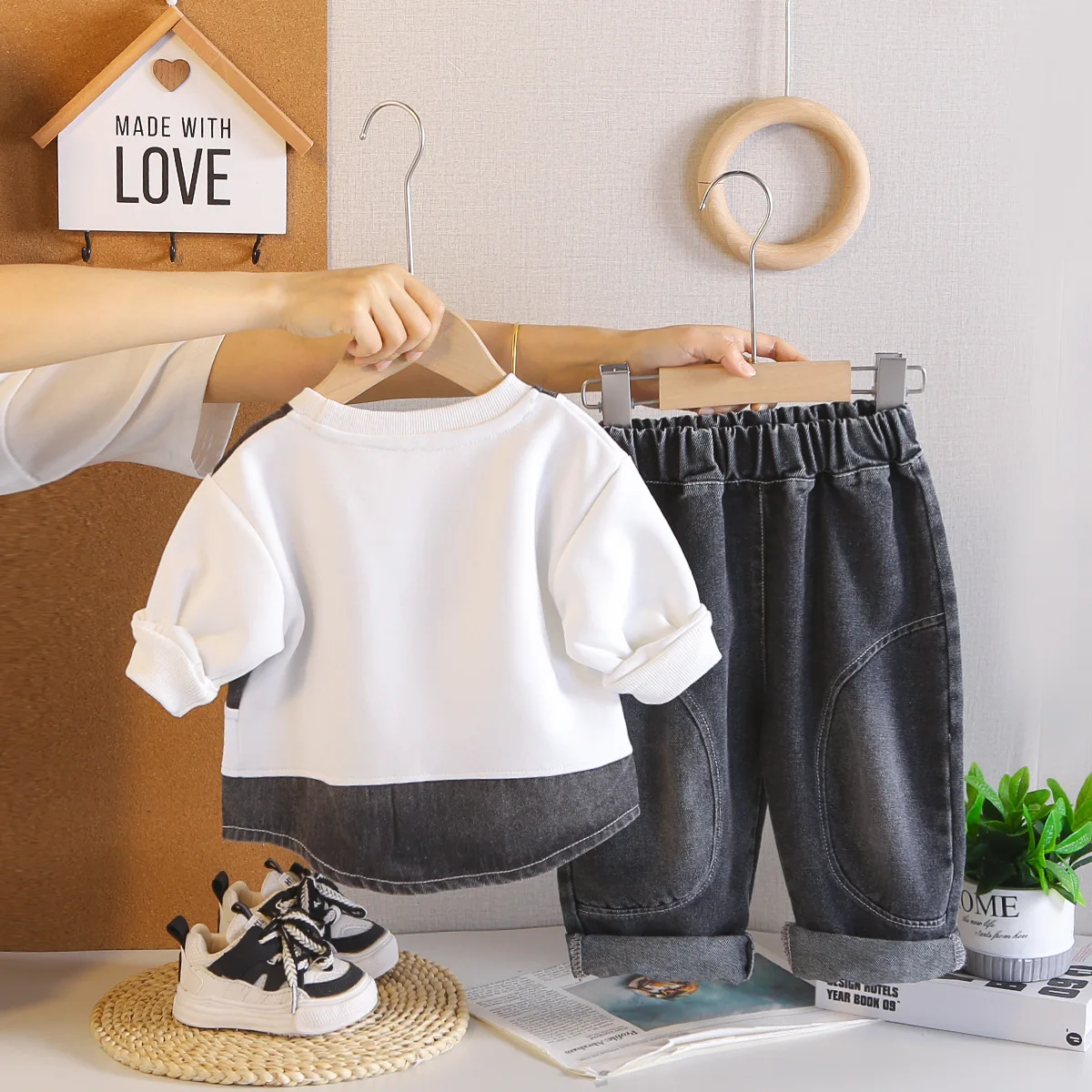 Boys Designer Luxury Clothes Korean Fashion Kids Outfits 2026 Spring Autumn Fashion Patchwork Long Tops and Pants Two Piece Set