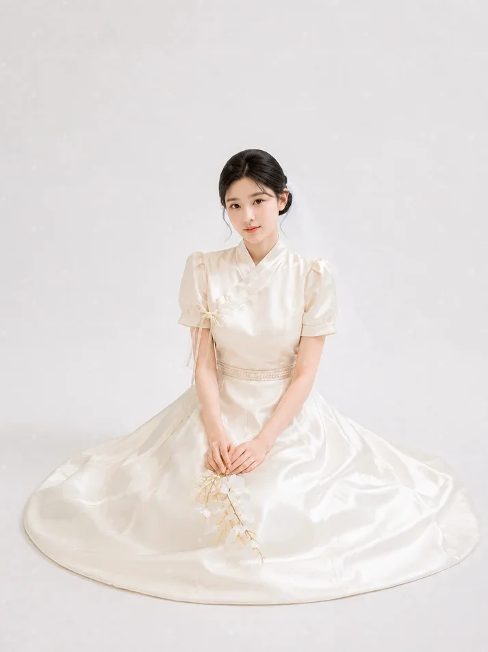 Mojy 2026 A-Line Elegant Korea Wedding Dresses Silk Satin Short Sleeves Modern Bridal Dresses 웨딩드레스 Customized Photo Shoot