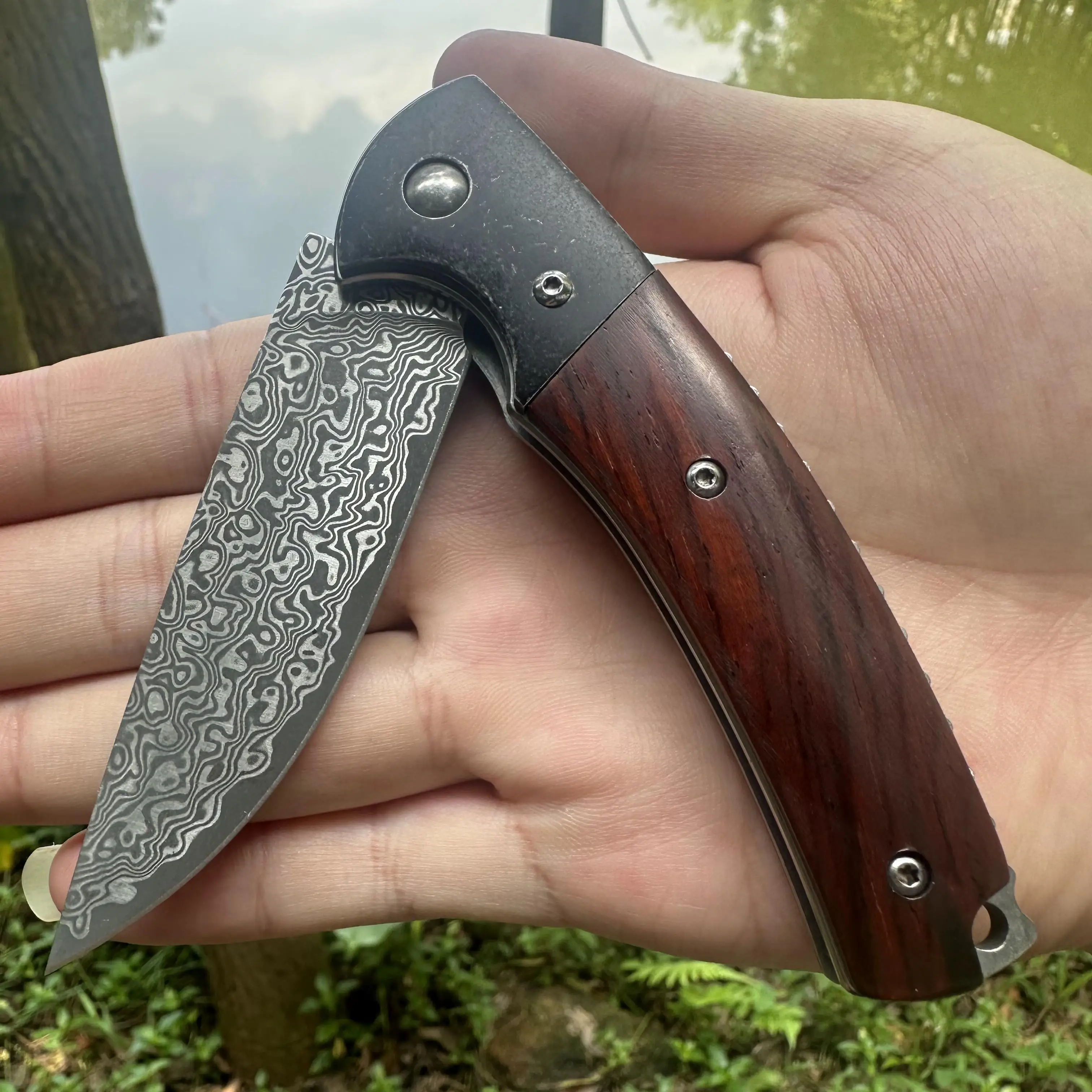 Topwell Handmade EDC Folding Knife Perfect Quality 167Layers Damascus Steel Blade Cocobolo Handle Portable Outdoor Hiking Knife