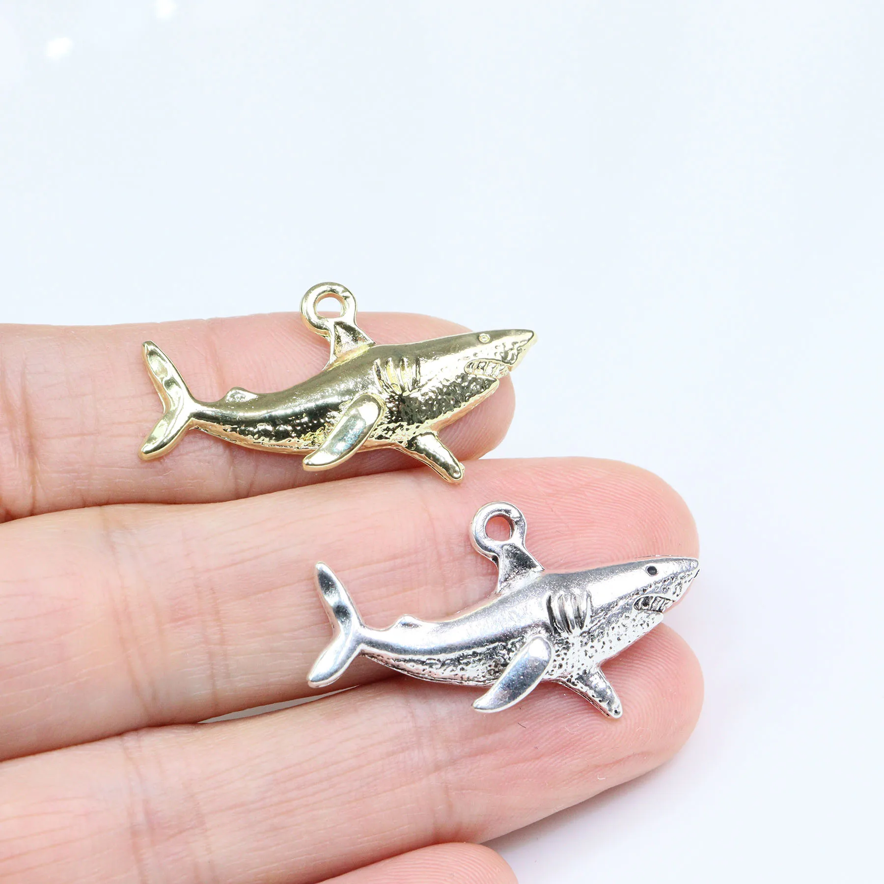 Eruifa 10pcs  Animal Shark Zinc Alloy Fashion Charms Pendant Jewelry DIY Necklace Bracelet Earrings 2 Colors