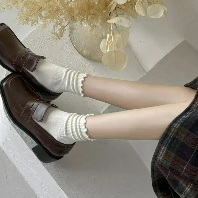 Harajuku Pleated Socks Cream Color Fashion Wooden Ear Edges Mid-tube Stockings Sweet Cute Comfortable Cotton Socks for Women