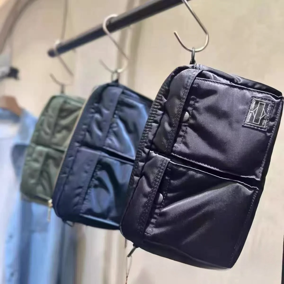 26SS New Por Nylon Crossbody Bag Men Women Mini Shoulder Bag Portable Casual Messenger Bag Multi Pocket Daily Sling Bag