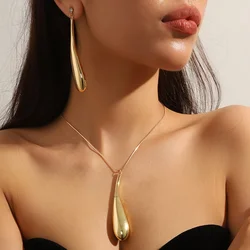 Minimalist Punk Feng Shui Pendant Necklace and Earring Set, Women's Rhinestone Jewelry, for Daily and Party Occasions, 3 Pieces
