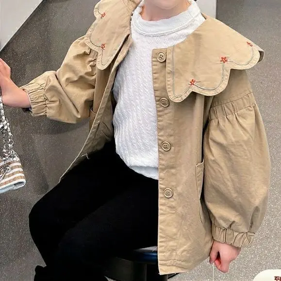 Girls Windbreaker Autumn Outfit 2025 New Korean Version Baby Top Doll Spring and Autumn Childrens Coat