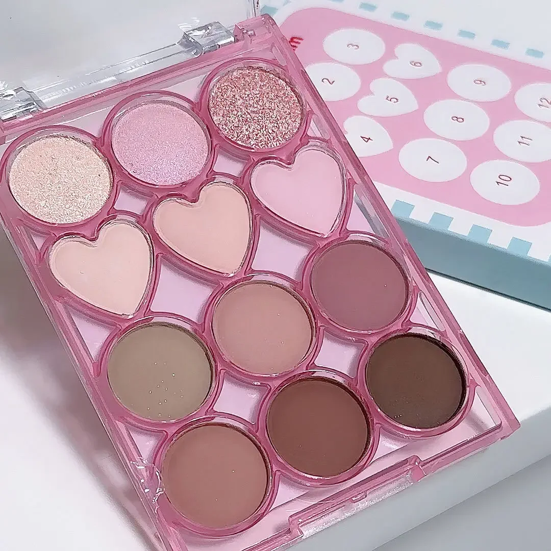 十二色アイシャドウパレット、自然な発色、繊細で滑らかなアイシャドウパレットを引き算する