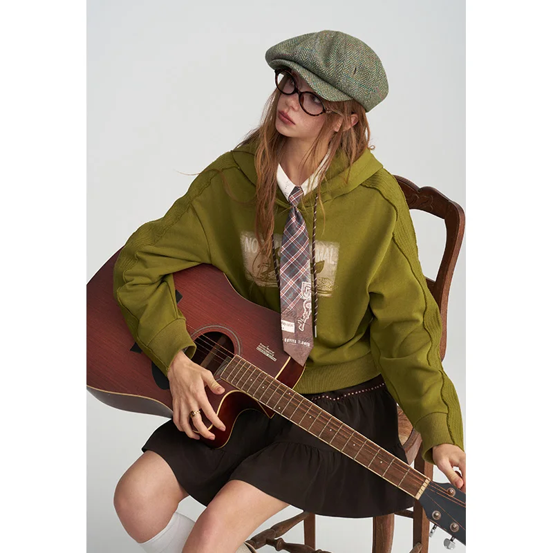 ELFSACK Women Y2K Cropped Hoodie with Fox Letter Graphic Print, Spliced Sweatshirt for Fall Daily Wear