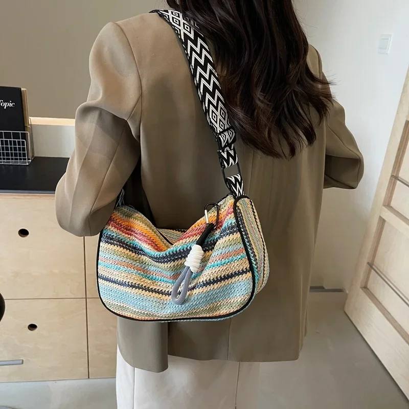 Straw Bag Women\'s Large Capacity 2024 New Summer Niche Design Woven Messenger Bag Dumpling Seaside Beach Bag