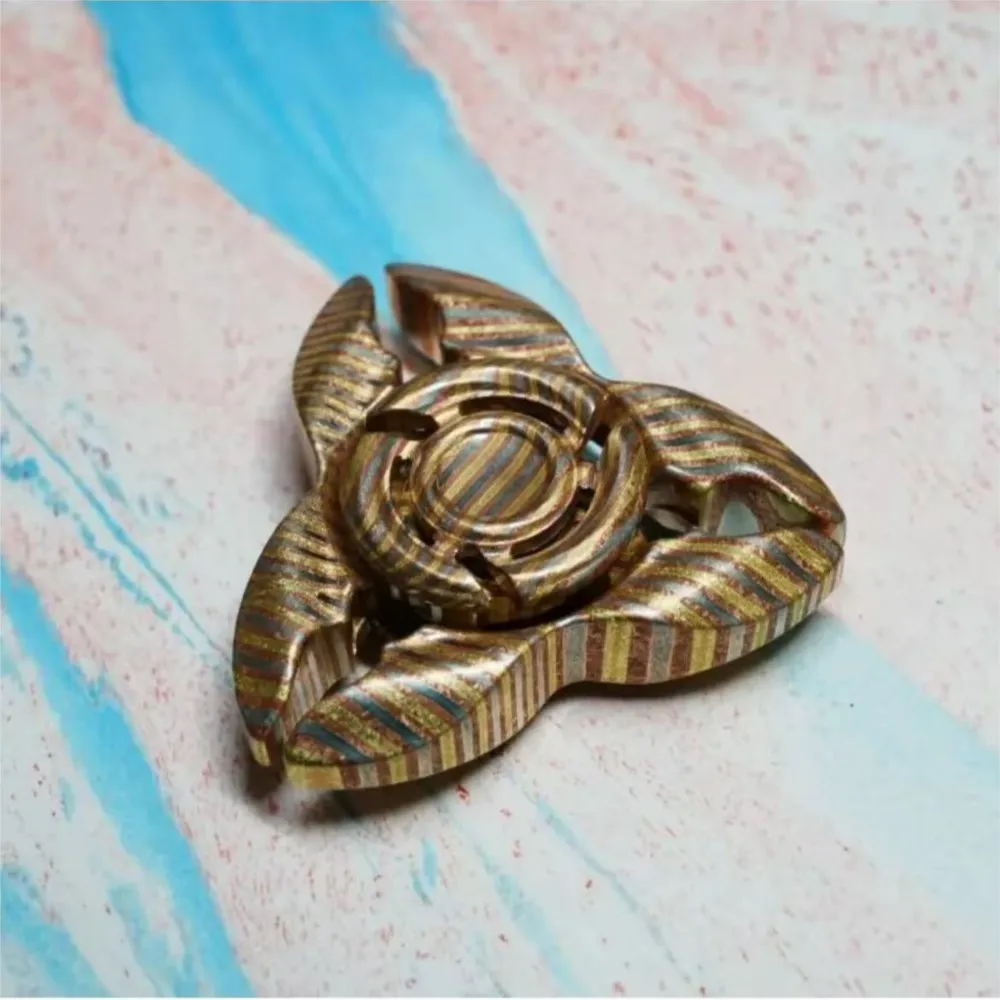 FATBOYEDC วิงด์ด์สเนค ฟิดเจ็ตสปินเนอร์ โมคูเมะ ของเล่นคลายเครียด ฟิดเจ็ตทอยส์ สำหรับผู้ใหญ่ ฟิดเจ็ตสปินเนอร์แบบสามใบพัด