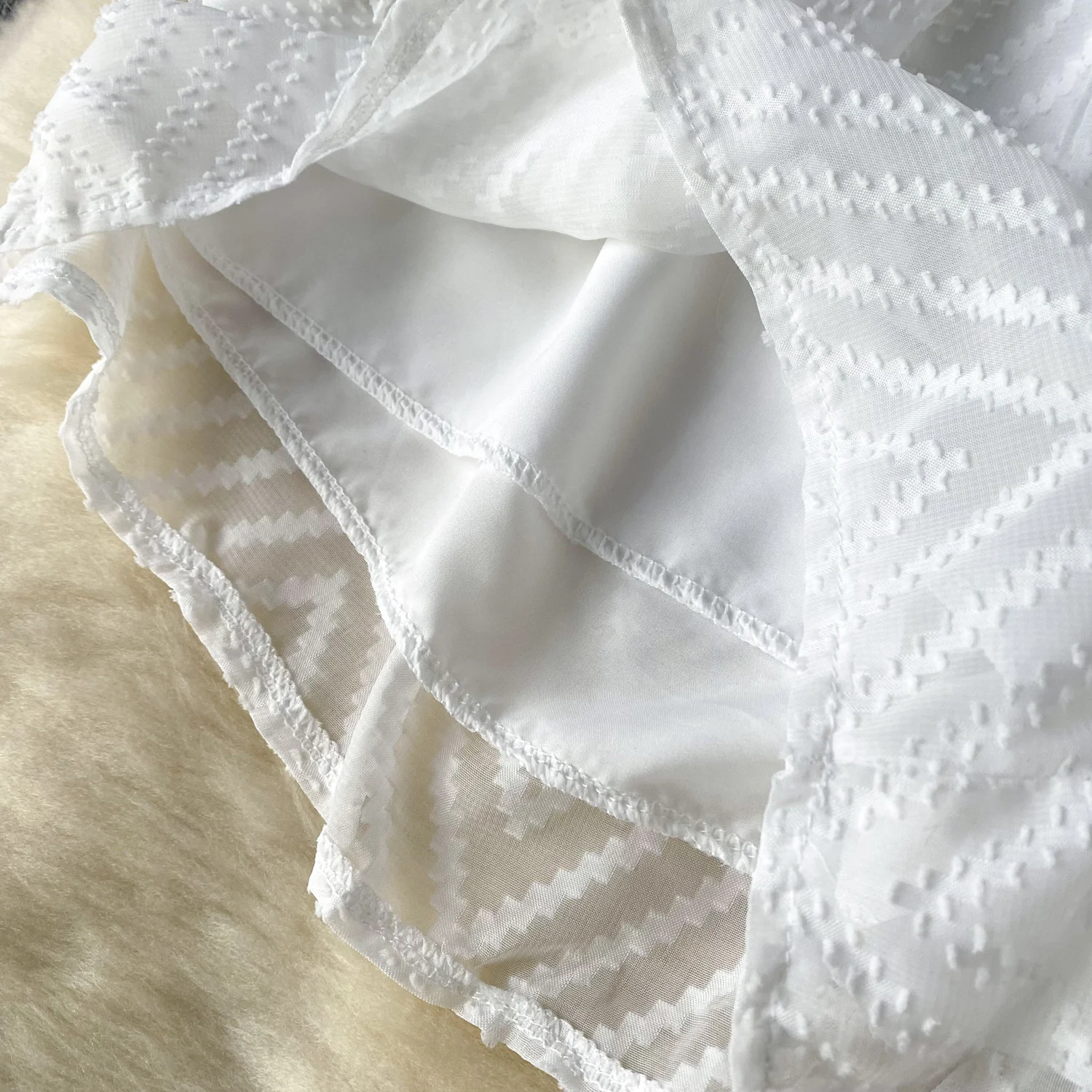 Женский элегантный комбинезон, летний тропический комбинезон с длинными расклешенными рукавами, женский белый свадебный комбинезон для медового месяца, пляжного отдыха, горячий милый комбинезон