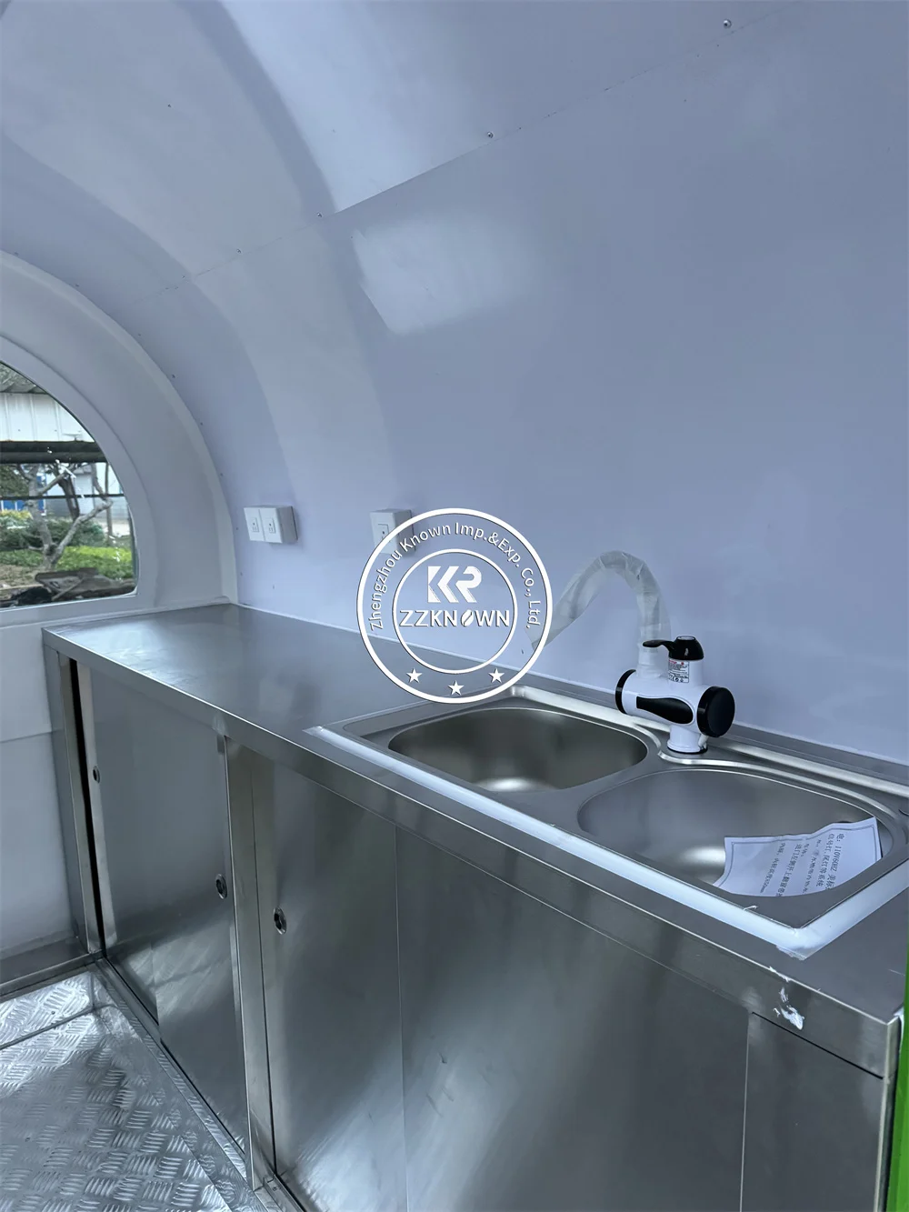 DOT CE Concessione Carrello per alimenti Cucina mobile Carrello per gelato completamente attrezzato Chiosco per snack per caffè all'aperto Rimorchio per cibo di strada