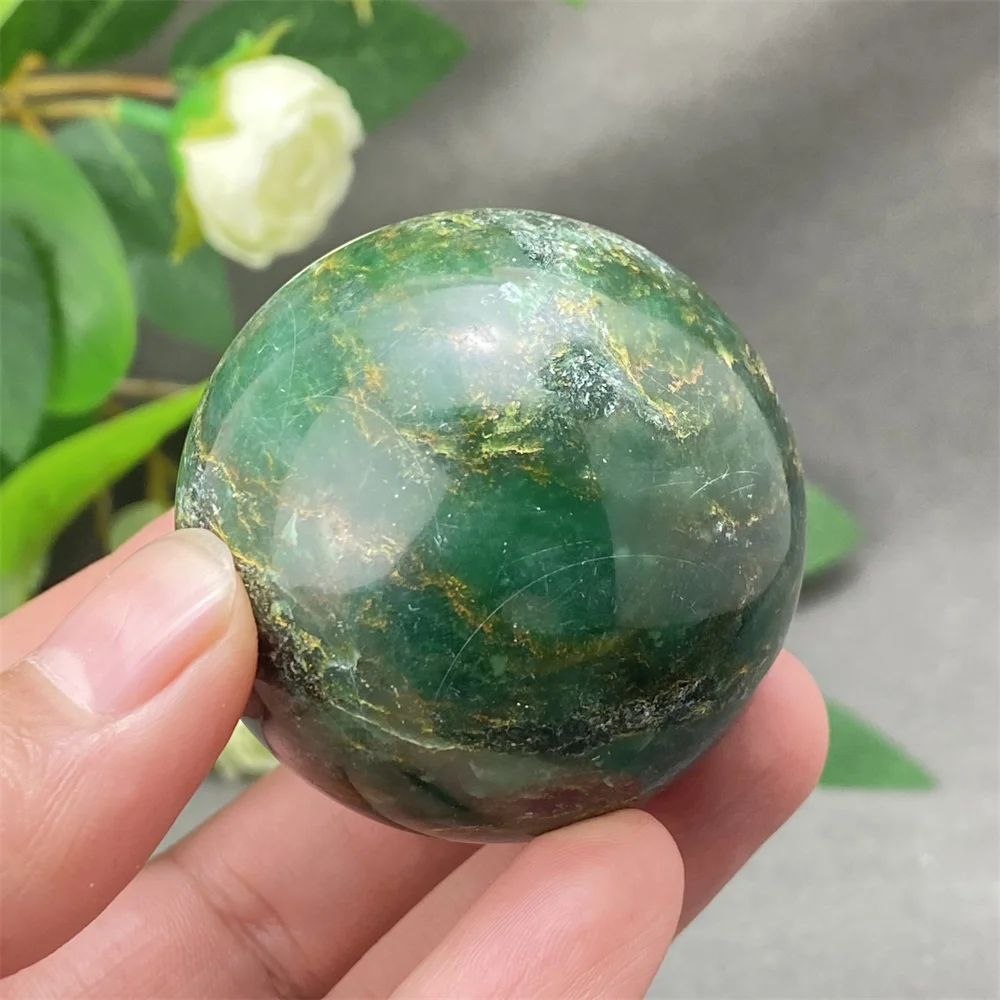 Natural Emerald Green Spheres Glossy Crystal Ball Centerpiece Spherical Ornament for Home Decor