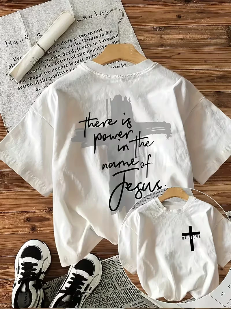 There Is Power in The Name of Jesus Print T-shirt Cross Graphic Short Sleeve Tops Women Spring Summer Casual Faith Tee