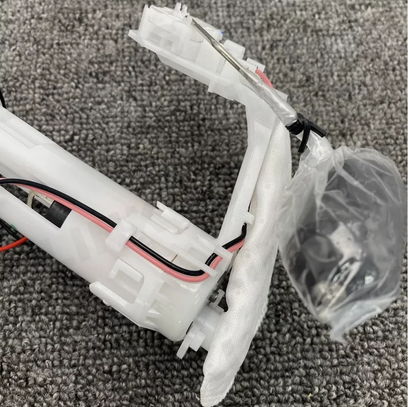 16700-KWN-711 Top End Motorcycle Fuel Pump Assembly for Honda PCX125 2012-2014 PCX150 2012-2014 PCX150E 2014-2015 16700KWN711