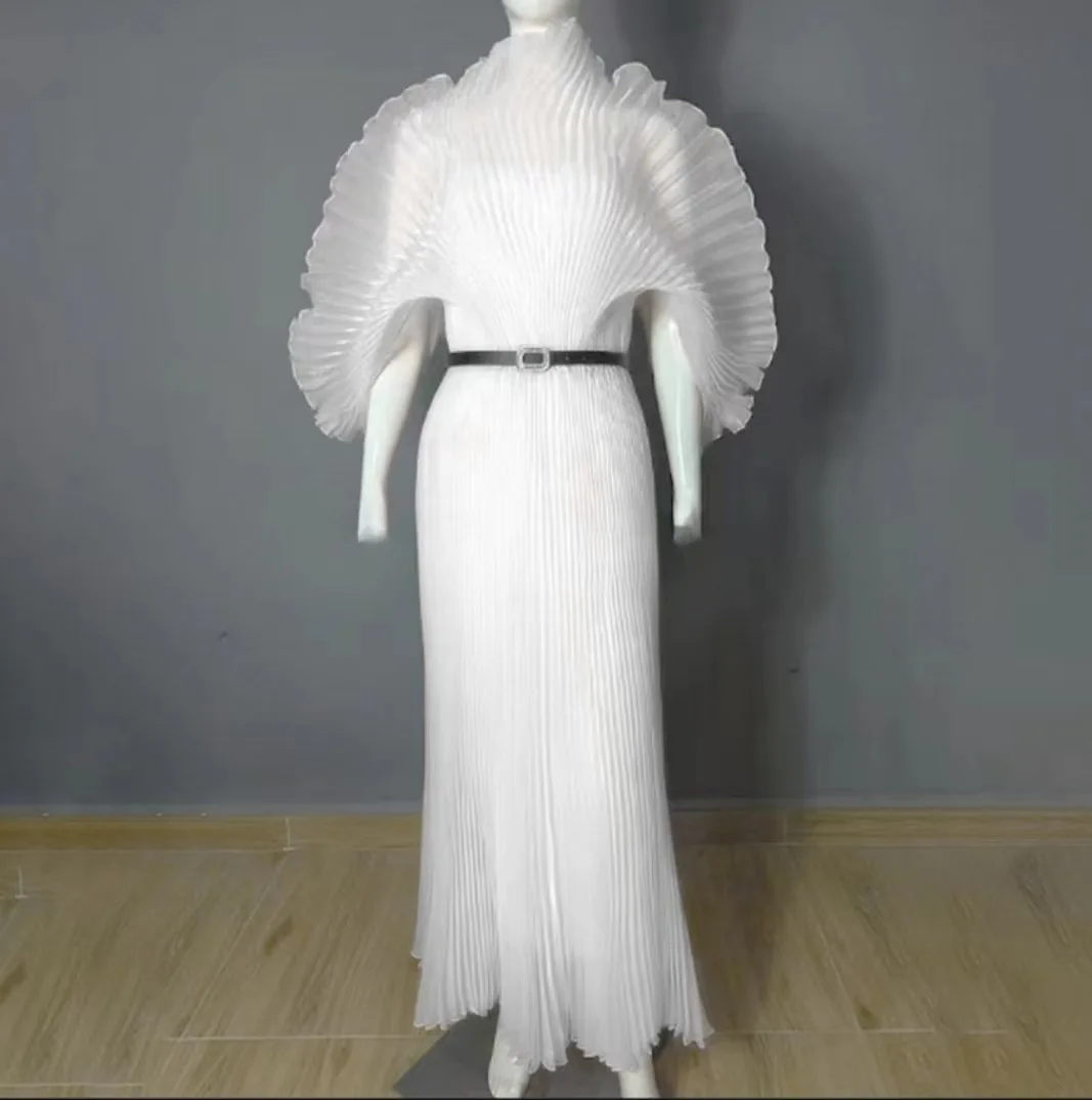 

Miyake Folding 2025 Autumn New Women Pleated Loose Fashion Temperament Elegant Dress Pleats Plus Size Women Plisse Evening Dress