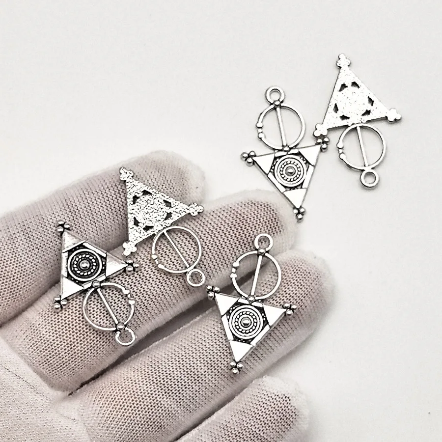 (20Pieces)Graceangie Bohemia Alloy Necklace Pendant 33*21mm Triangle Circle Jewelry Making diy Women Gift Metal Charms 39421