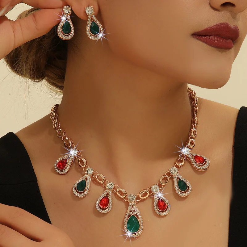 

Hot Selling In Stock Vintage High-end Bohemian Colorful Resin Alloy Necklace and Earrings Two-piece Set Accessories