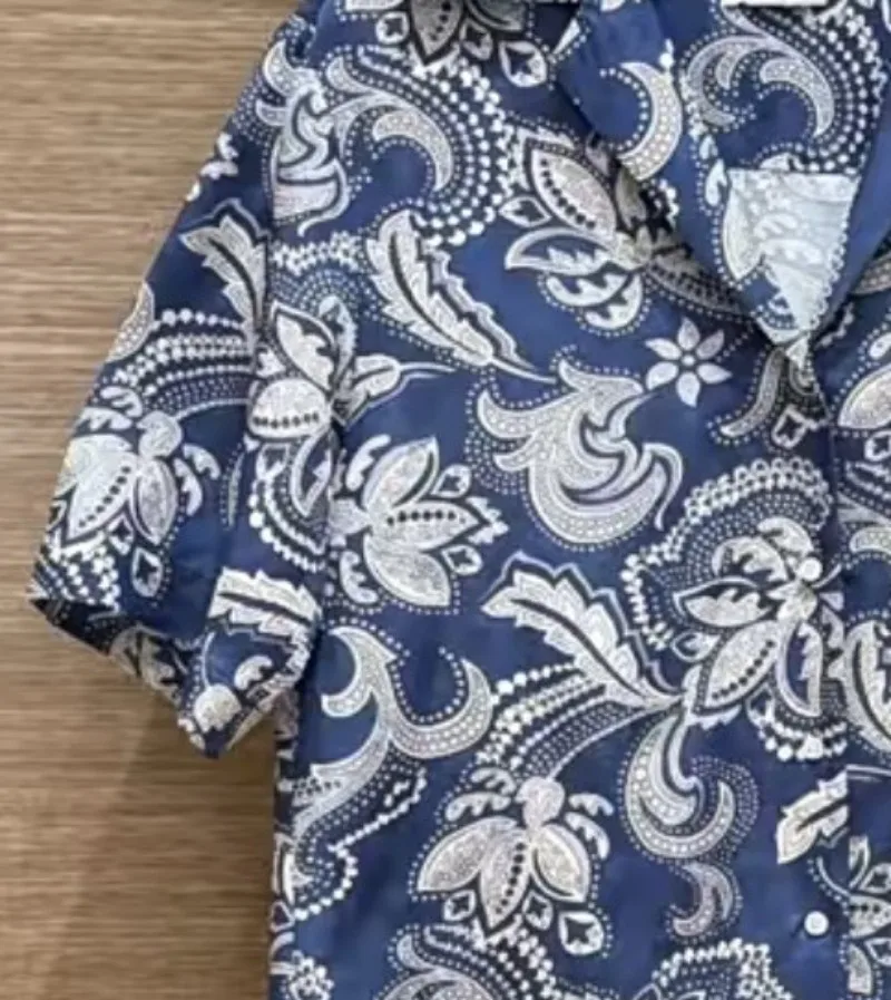 

Women Paisley Print Set Turn-Down Collar Single Breasted Short-Sleeved Shirt + Lace Up shorts Casual Suit 2026 summer New