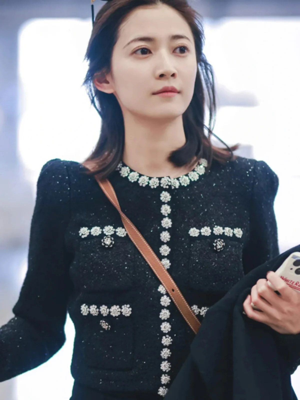 

Кардиган Meng Yuqi из мягкой мятной шерстяной смеси с пайетками и плиссированной юбкой, коллекция ранняя осень 2024, для женщин