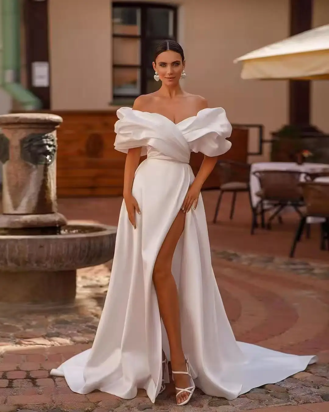 

Customized Elegant Off The Shoulder Sweetheart Satin A Line Wedding Dresses Side Slit Pleat 2026 Formal Bridal Grown