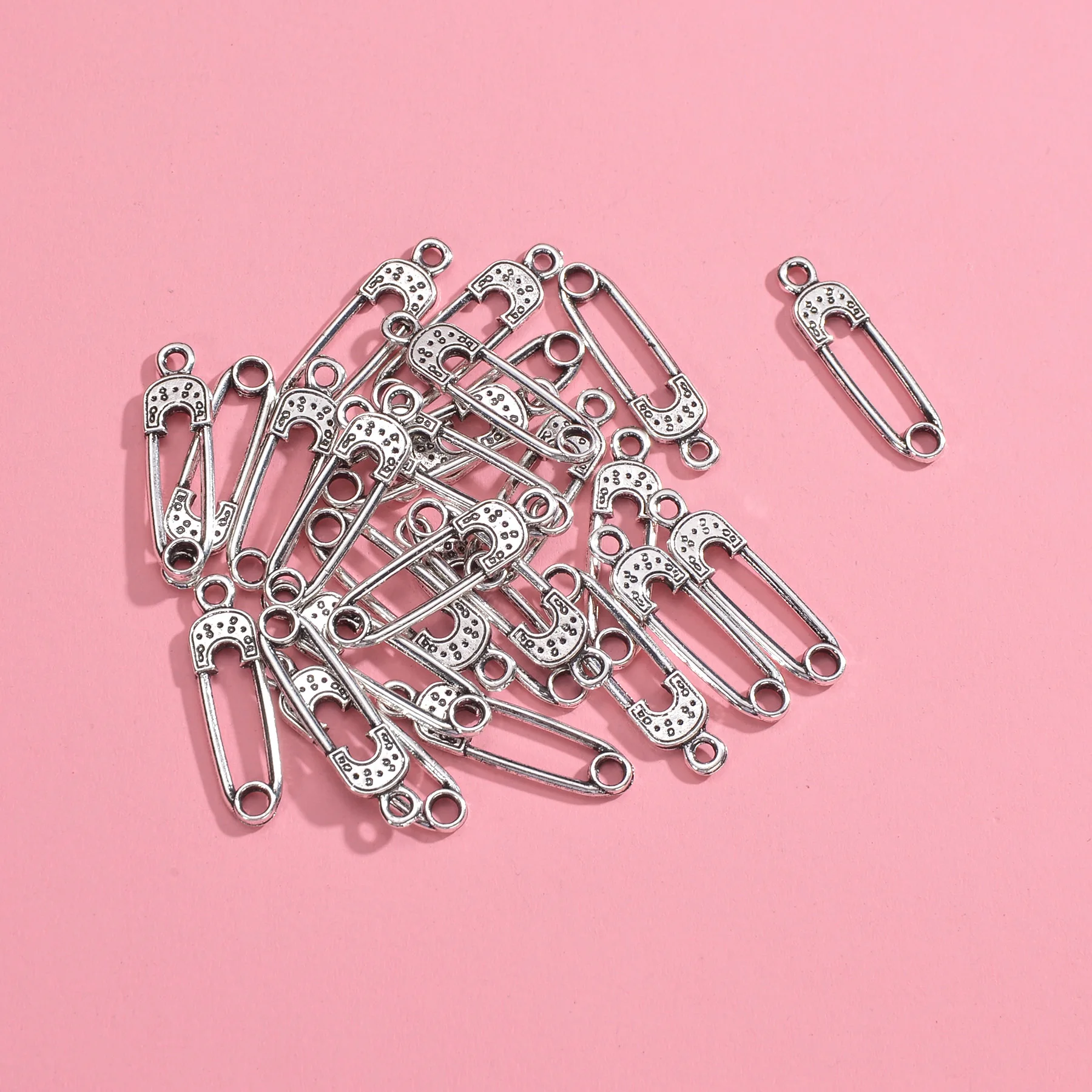 0.8*2.9cm Safety Pins Pendants Punk Studs Paper Clip For Earring Jewelry DIY Making Findings Charms Wholesales