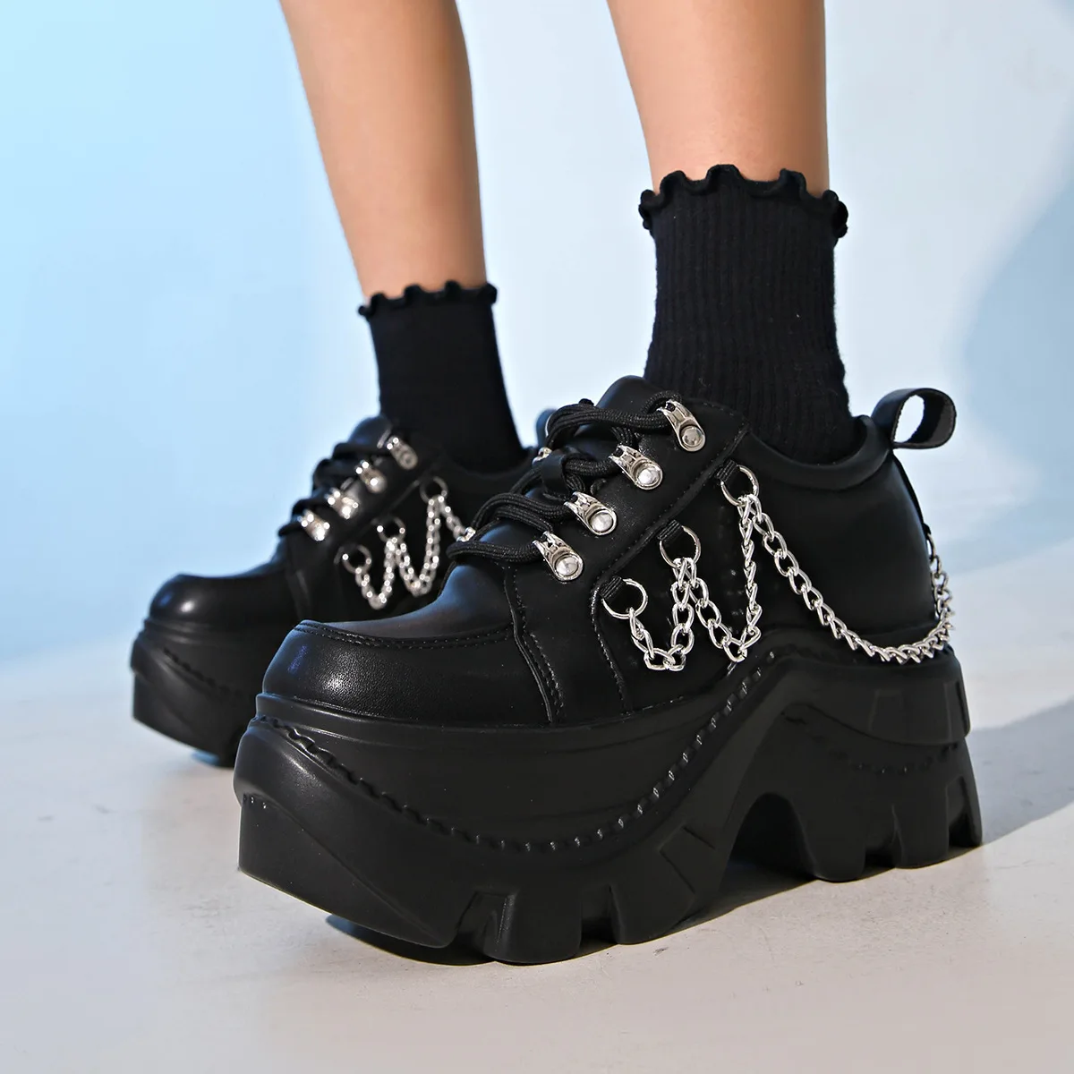 Woman Thick Sole Non Slip Sneakers Gothic Punk Chunky Sneakers for Women Black Chain Decor Platform Casual Shoes Women Size35-42
