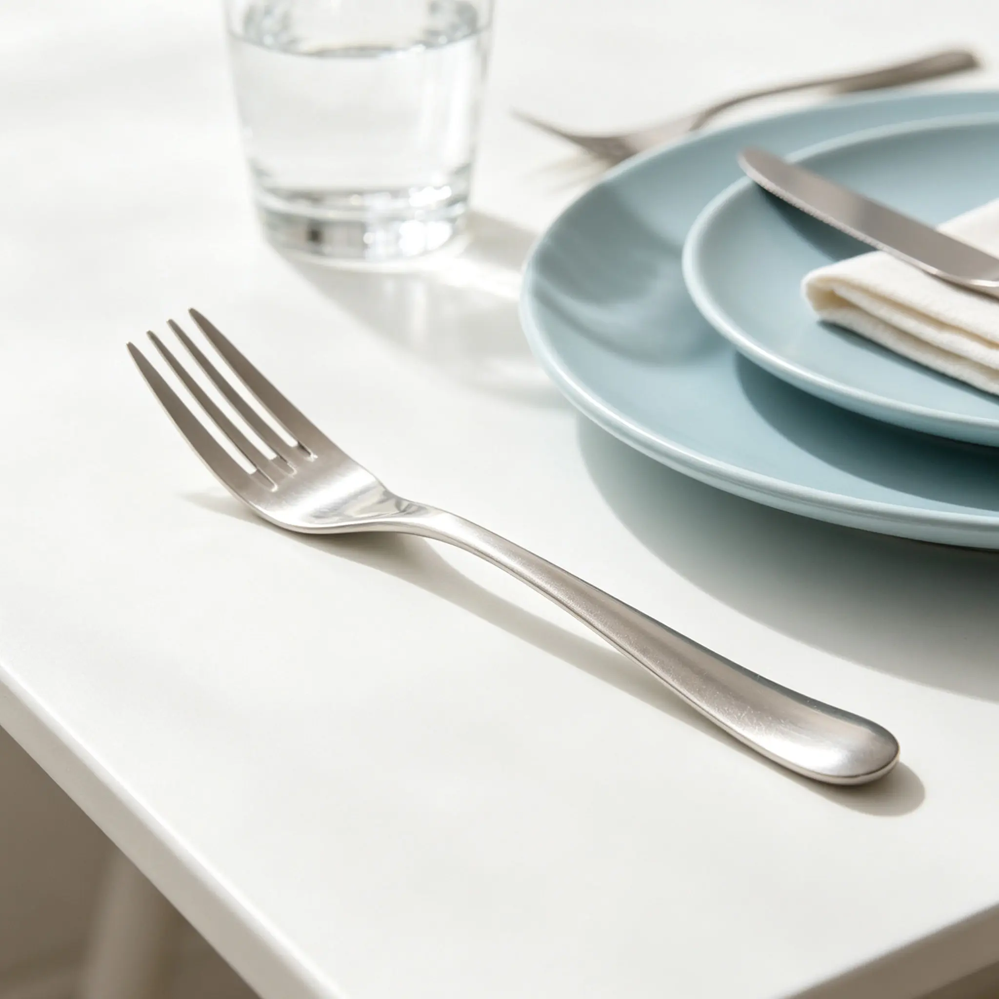 Titanium Dinner Fork Pure Material Bent Handle Triangle Shape Sandblasted Surface Lightweight Western Cutlery for Adult Use