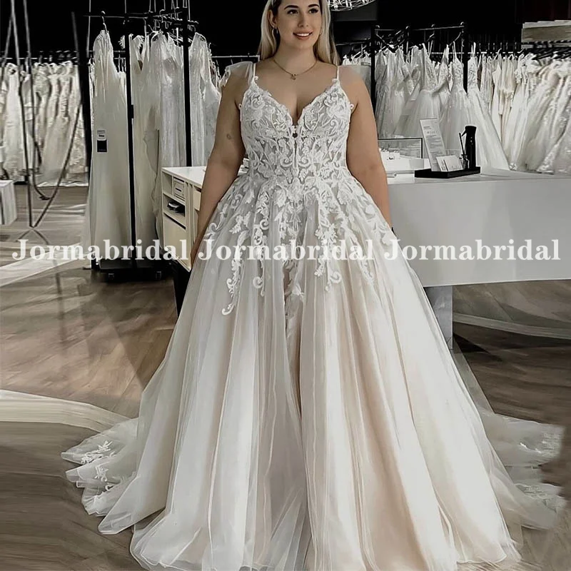 Chic Plus Size A-line Wedding Dresses Illusion Bodice Plunging V-Neck Embroidery Bridal Gowns White Customized Bride Dress 2023