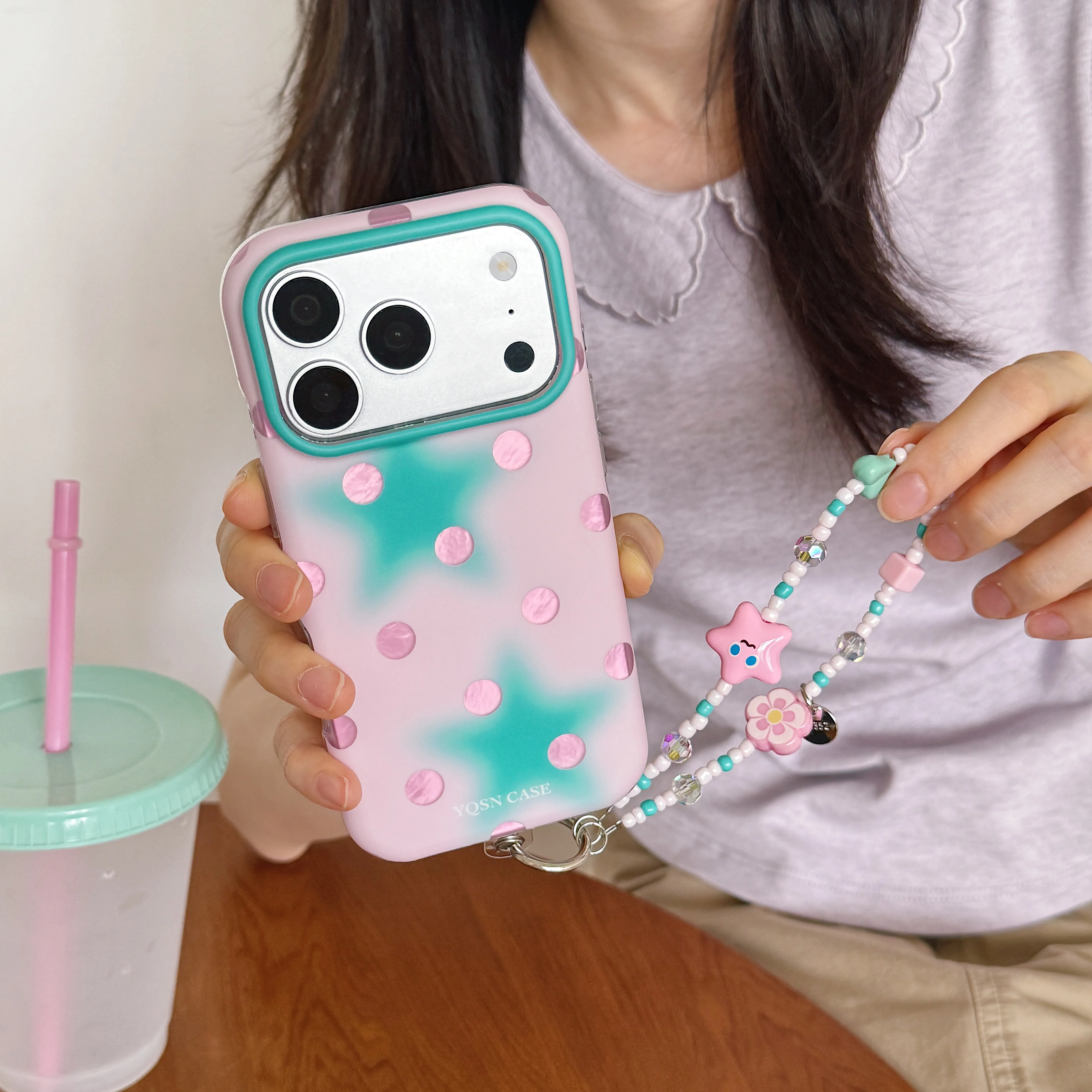 Funda Mate Rosa con Diseño de Estrella de Cinco Puntas y Puntos de Polka Dot Verde Menta Estilo Coreano para iPhone 17 16 15 Pro Max con Cordón