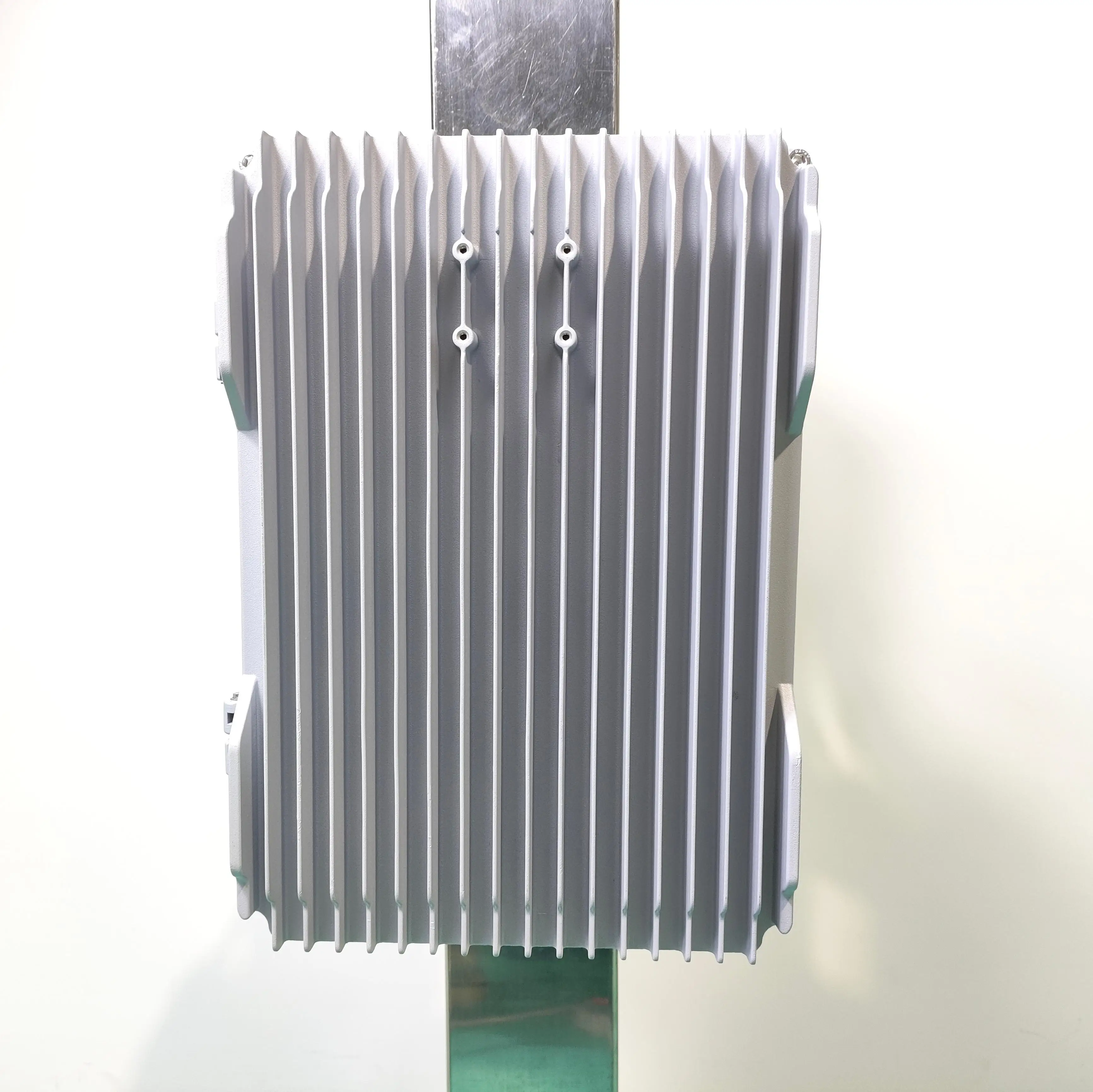 Telecom 4G 5G Base Station ip67 outdoor heat dissipation waterproof pole mounted extruded amplifier aluminium project box