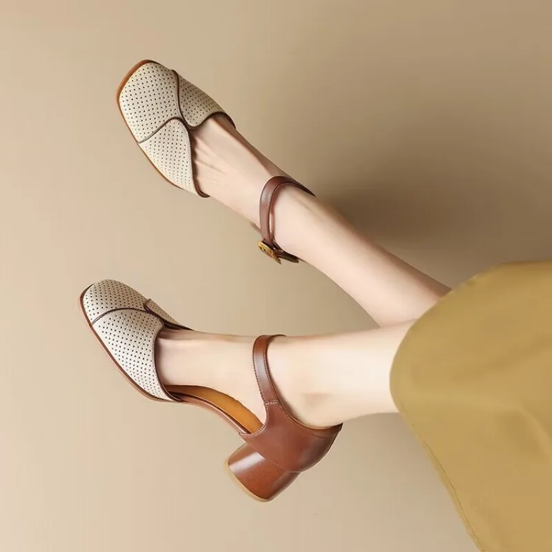 

Summer New Square Head Hollowed-out Bowhead Sandals Women's Medium Heel Chunky Breathable High Heels