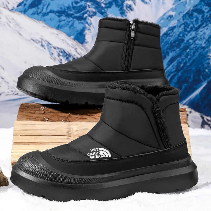 أحذية الثلوج الشتوية لعام 2025 دافئة بالإضافة إلى أحذية رجالية سميكة مخملية للخروج أحذية قطنية عالية الجودة بنعل سميك ومضادة للتجميد