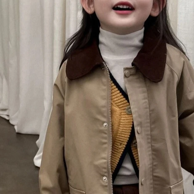 

Girls Coat 2025 Autumn New Children's Clothing Girls Baby Fashion Niche Retro Long Lapel Trench Coat Casual Simple Daily