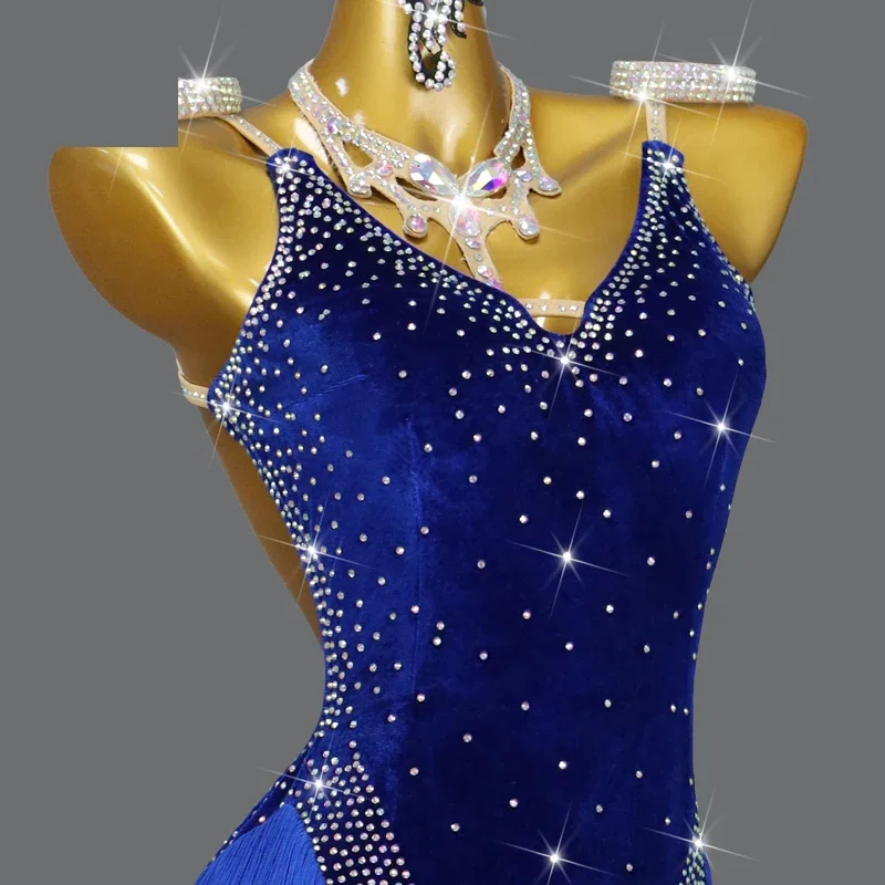 Robe de danse latine en velours bleu pour femmes, jupes courtes sexy pour salle de Rh, vêtements d'entraînement pour adultes, vêtements de cocktail