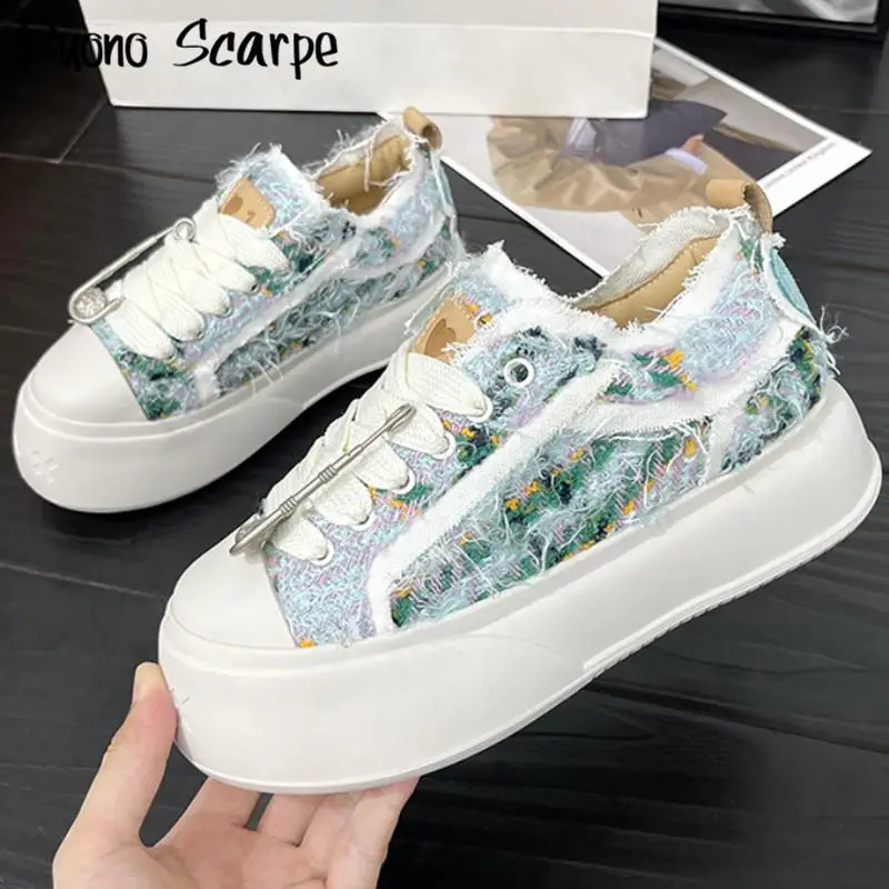 

Chunky Heel Platfrom Women Canvas Sport Shoes Fashion Designer Metal Decoration Casual Trainers Increasing Runway Sneakers Lady