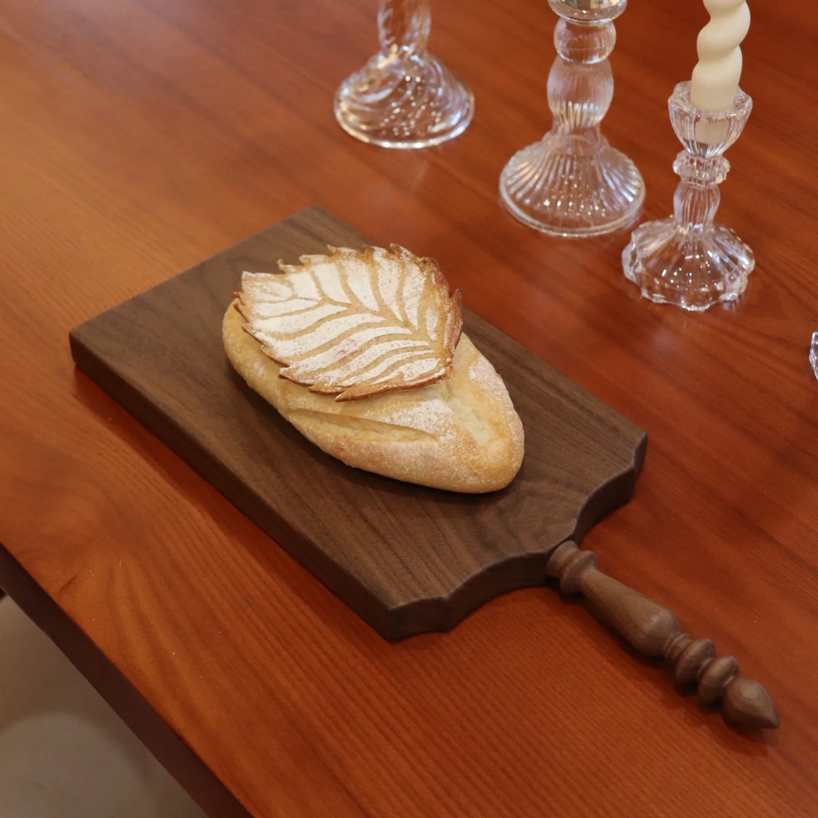 vassoio-tagliere-in-legno-massello-di-noce-nero-stile-retro-francese-per-pane-dolci-e-dessert-ornamento-medievale