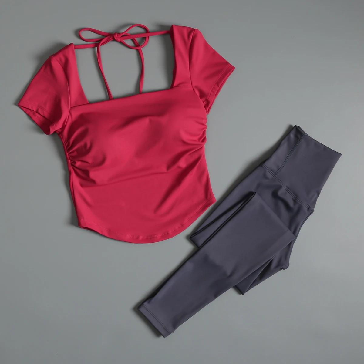 

Yoga suit women's high-quality appearance slim and slim with chest pads fitness short-sleeved professional outdoor running