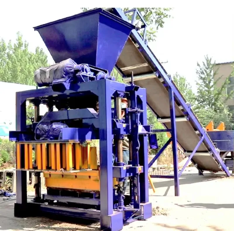 QT4-35 Block Making Machine Brick Making Machine Semi-Automatic Concrete Cement 35s Cycle 4 Blocks Per Mould Curbstone