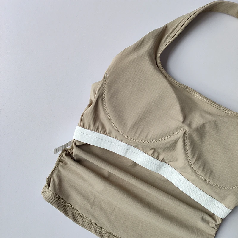 Kleines Neckholder-Top für Damen mit gerafftem Rücken, Sport-Lingerie, integriertes Yoga-Oberteil mit Brustpolster – Detail 13