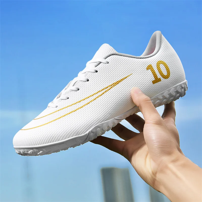 Men Soccer Shoes Boy‘s LOW Ankle Football Boots Men\'s Sneaker Turf Soccer Cleats Outdoor Professional Futsal Footwear EUR32-46