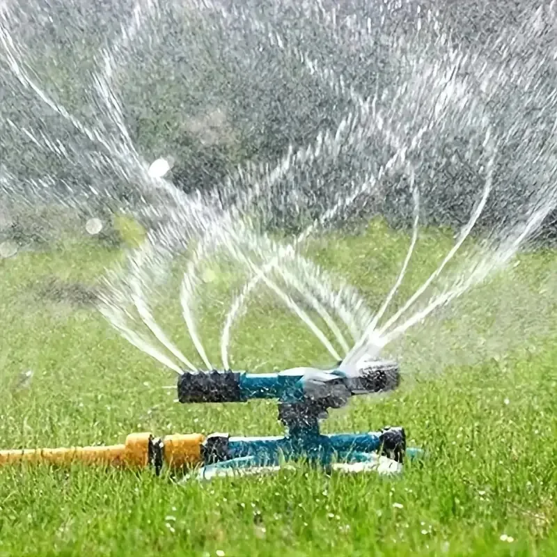 360-Grad-drehbarer Sprinkler, kleiner Scheibensprinkler für den Rasen im Innenhof, dreizackiger drehbarer großflächiger Sprinkler aus Kunststoff – Detail 4