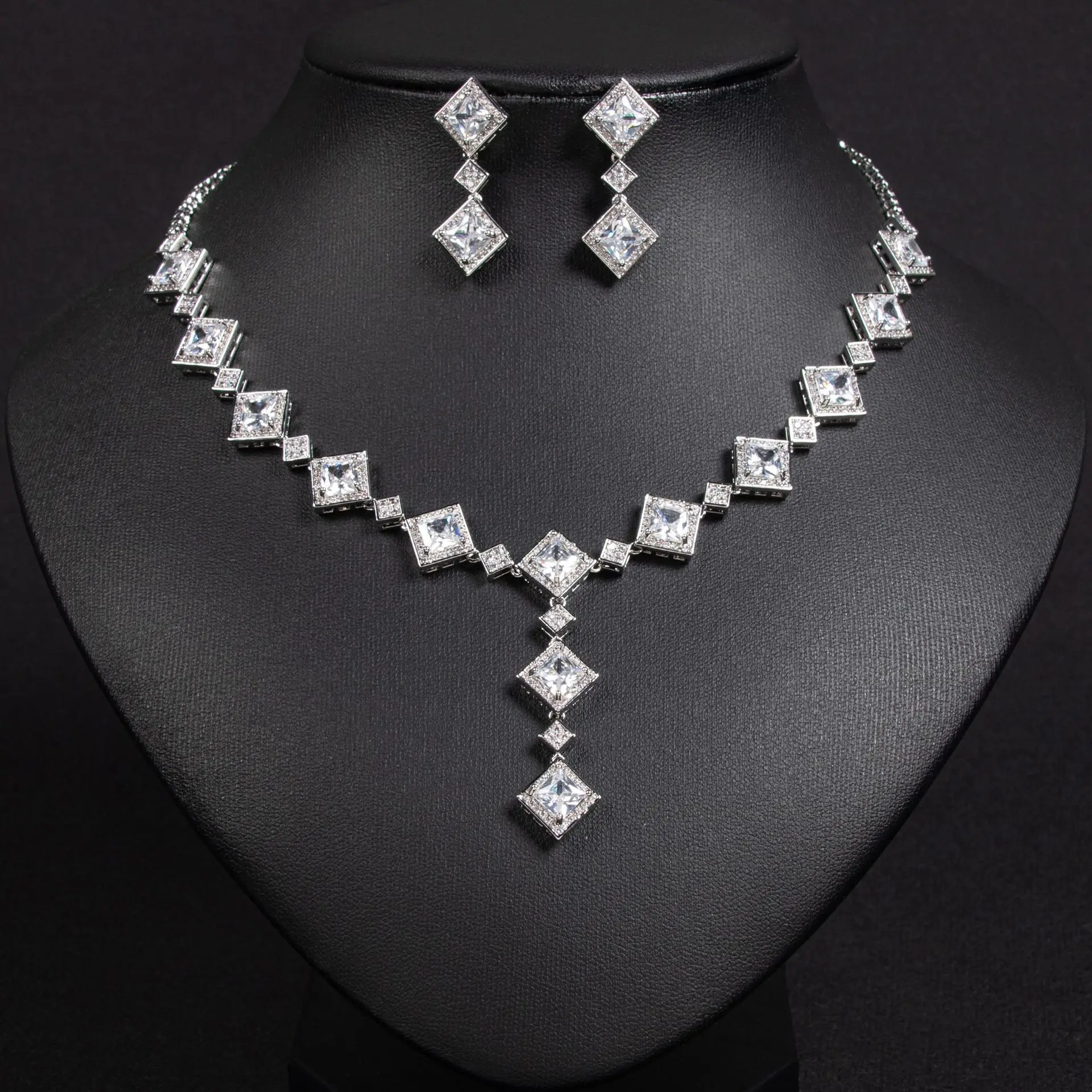 

Funky cool feeling square jewellery accessories women necklace earrings set for cocktail dinner event dress party M-152